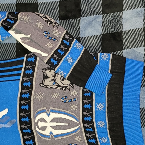 WWE. Roman Reigns. ITS MY YARD.  Holiday sweater. Men's size Large - Picture 4 of 13